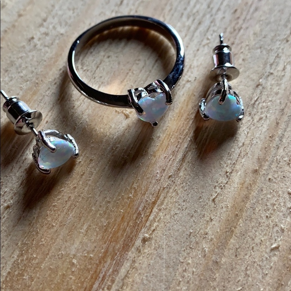 Ring & Earrings Set